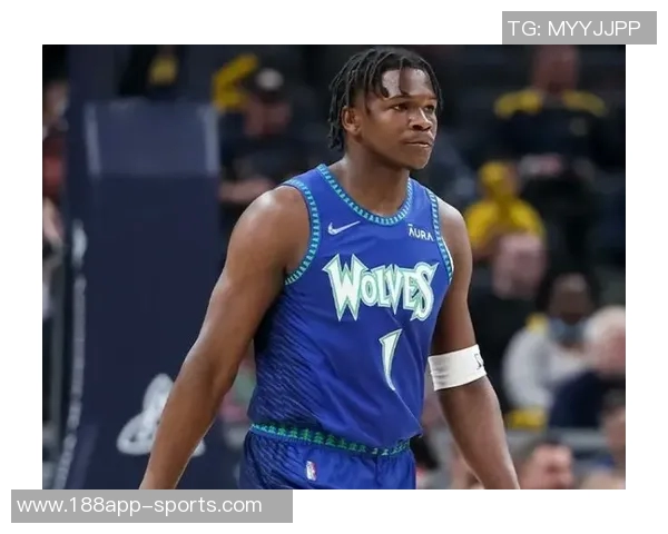 爱德华兹关键时刻发威末节高效得分助队逆转获胜